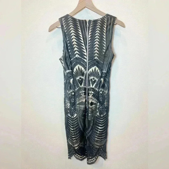 NWT Bardot Women’s Black Embroidered Lace Dress Size US 4 / X-Small - Picture 5 of 11